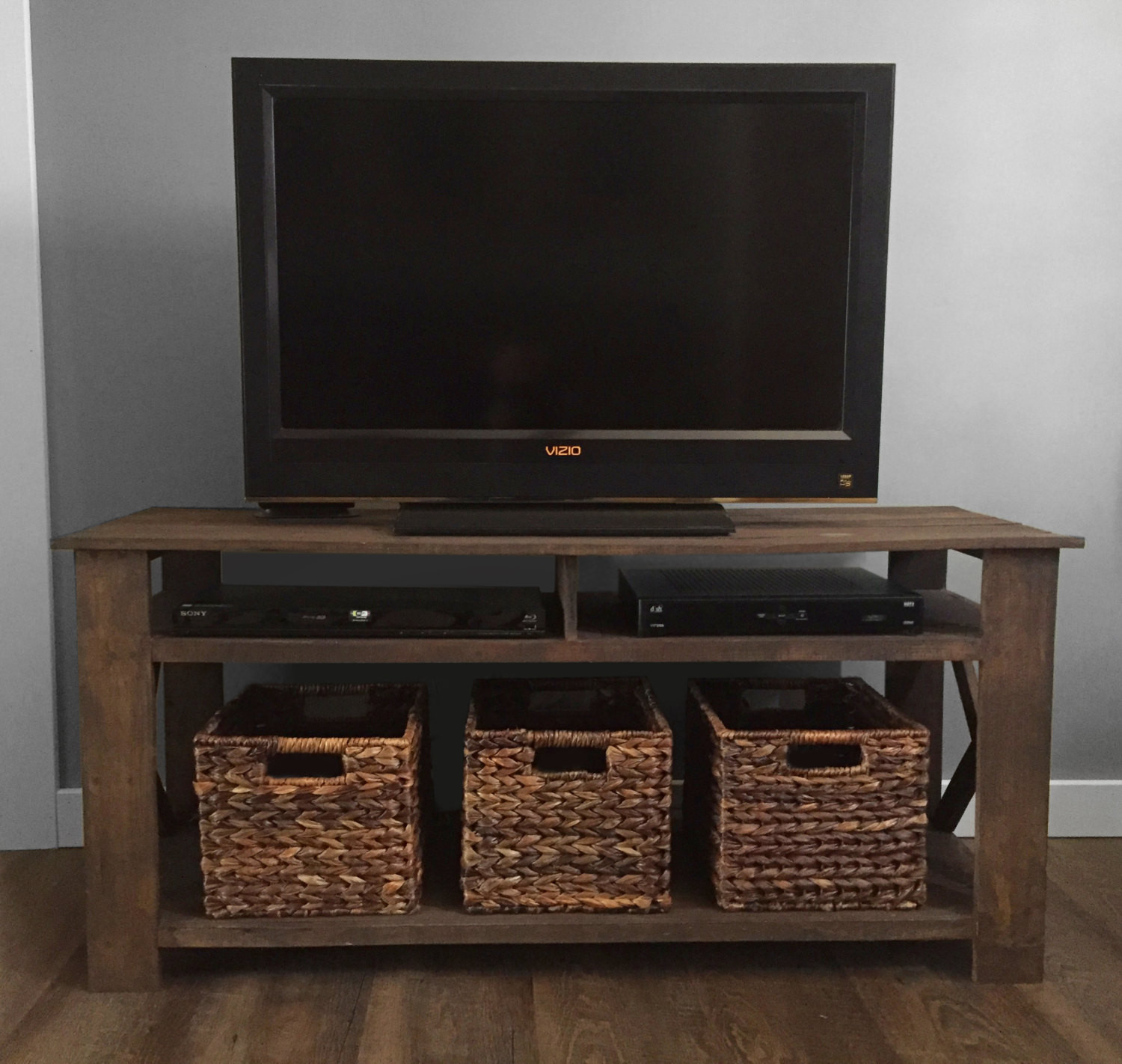 DIY Rustic Tv Stand Plans
 DIY Pallet TV Stand Plans from CahillsCreative on Etsy Studio