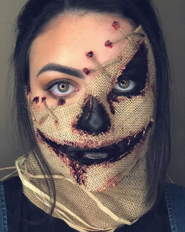 DIY Scary Halloween Costumes
 Haunted Scarecrow