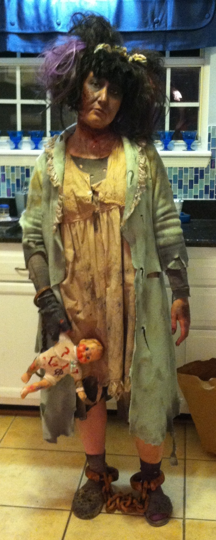 DIY Scary Halloween Costumes
 DIY Scary Asylum Escapee Halloween costume