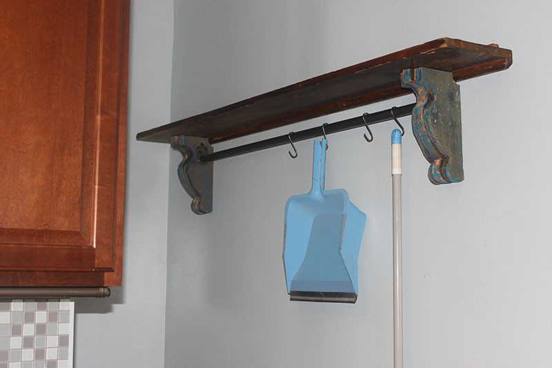 DIY Shelf Brackets Wood
 Easy DIY Shelf Brackets & Wood Shelf crafted from