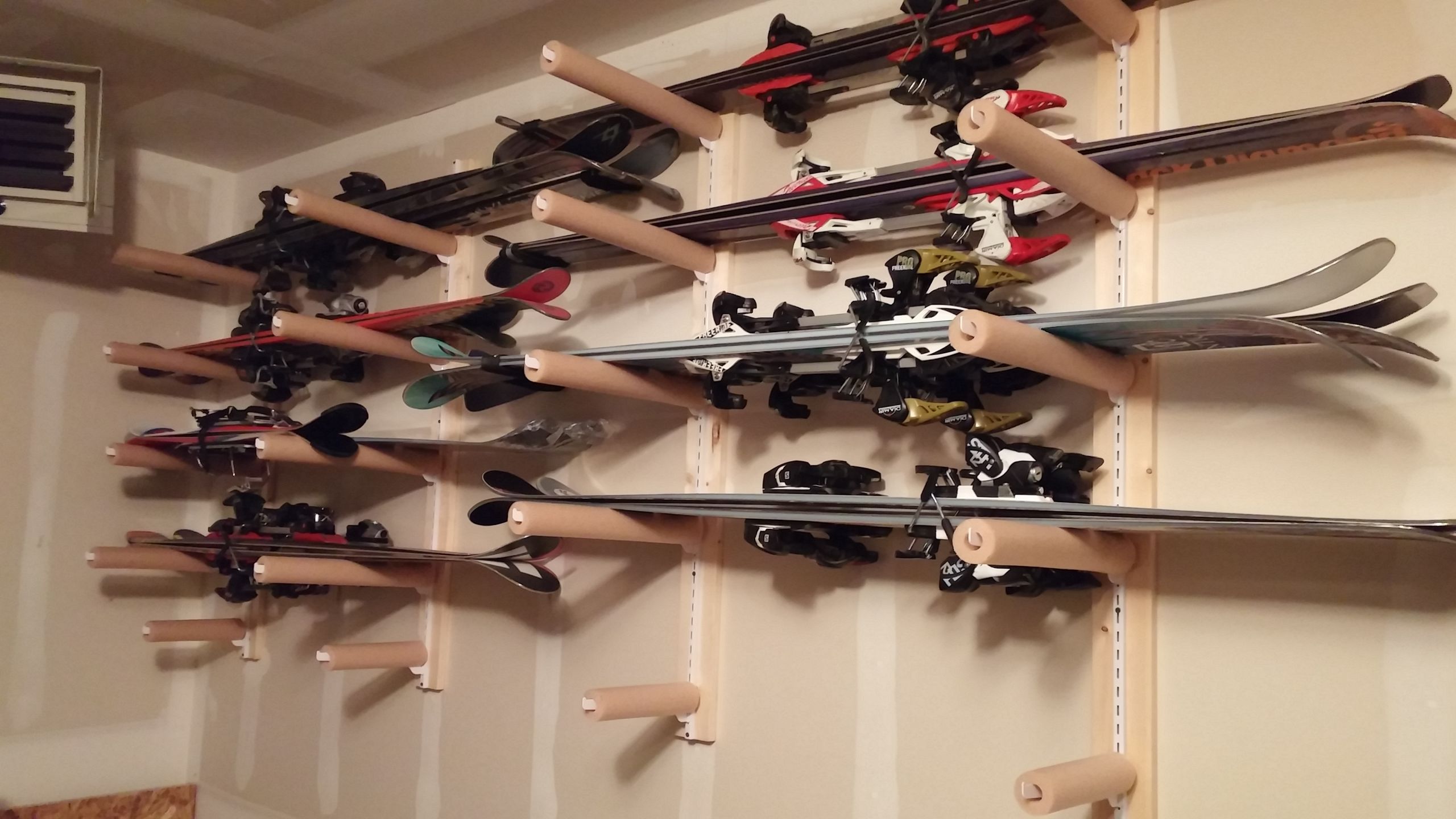 DIY Ski Racks
 DIY Finally built a ski rack in my garage that holds all