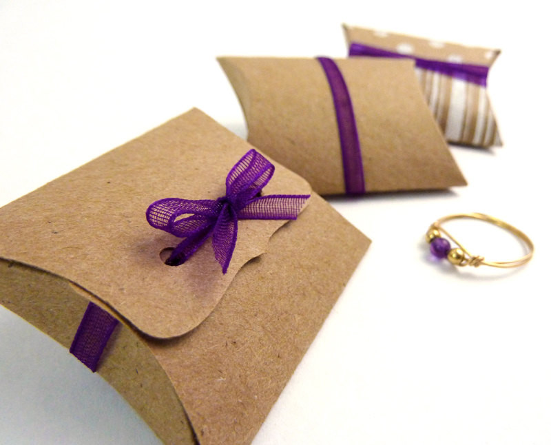 DIY Small Gift Box
 Mini Pillow Boxes 25 DIY Kraft favor boxes 2 by