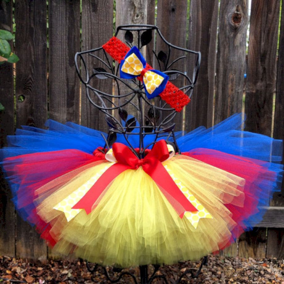 DIY Snow White Costume Toddler
 52 Easy and Cute DIY Snow White Costume Ideas for this