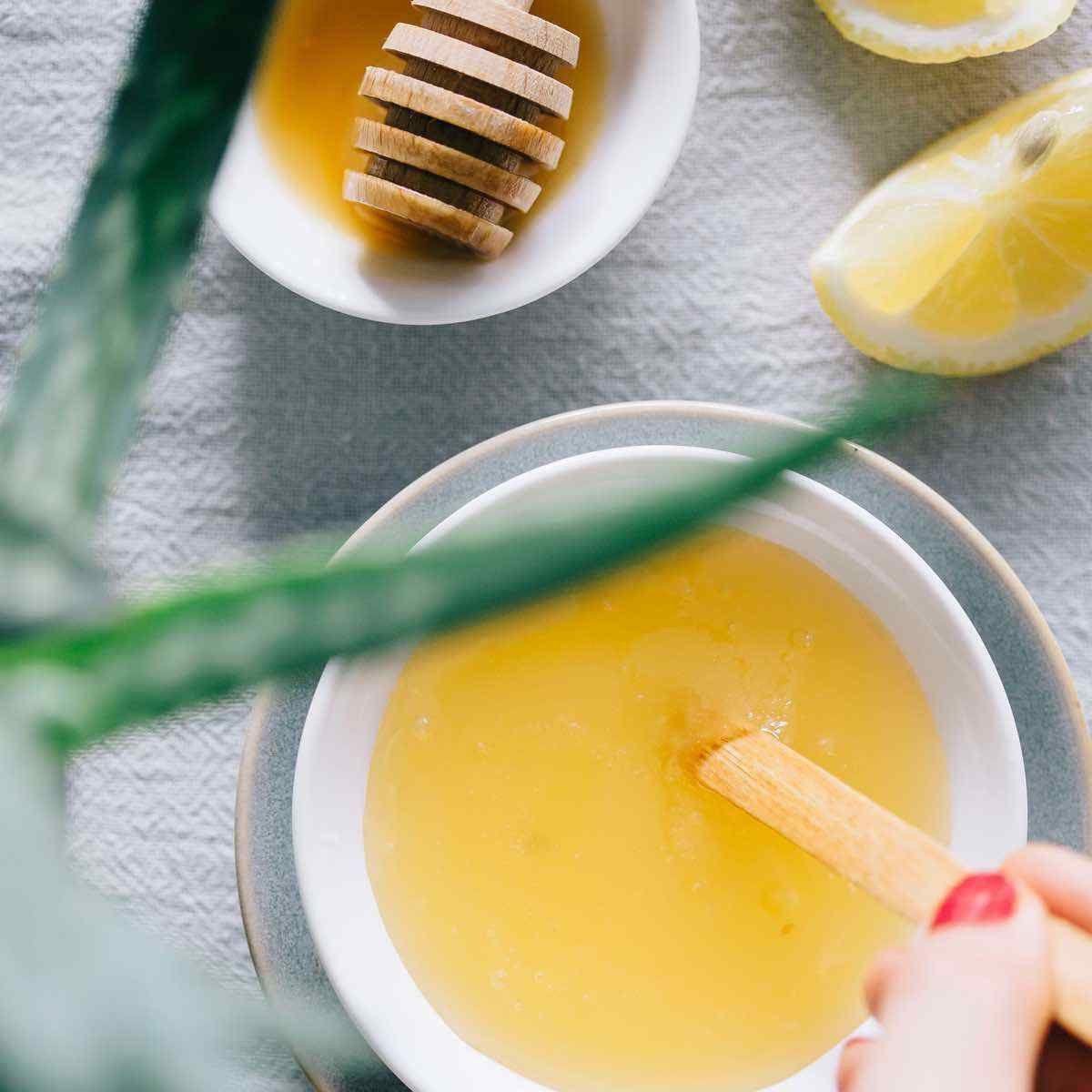 DIY Soothing Face Mask
 Soothing DIY Aloe Vera Face Mask Aloe Lemon Honey