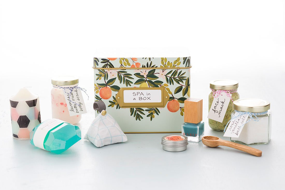 DIY Spa Kits
 22 DIY Bath And Body Products To Assemble The Perfect