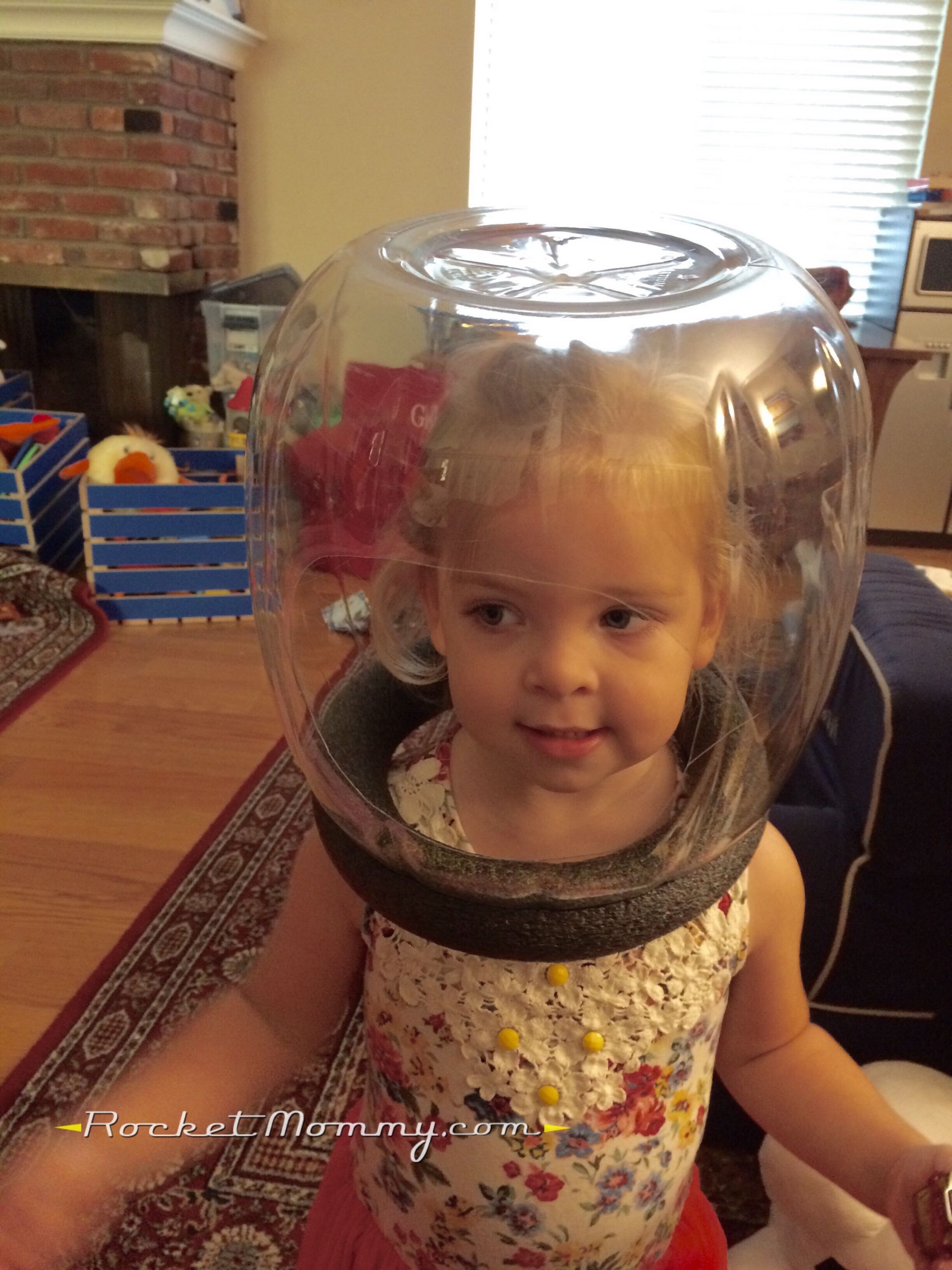 DIY Space Costume
 DIY Space Helmet with Miles From Tomorrowland light up