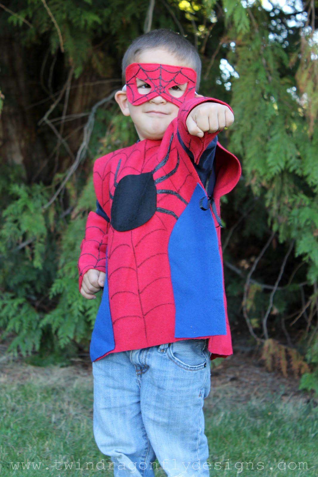 DIY Spiderman Mask
 No Sew SUPER HERO COSTUMES Tutorial Dragonfly Designs