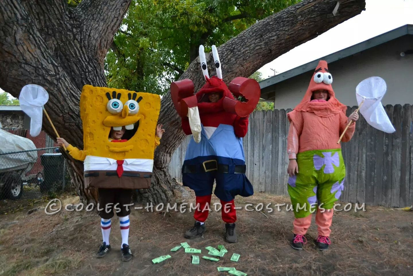DIY Spongebob Costume
 Cool DIY Spongebob Crew Group Costume