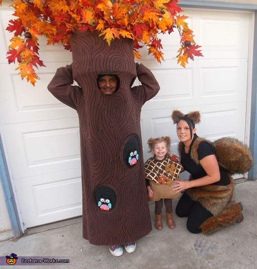DIY Squirrel Costume
 Tree Acorn and Squirrel Family Halloween Costume