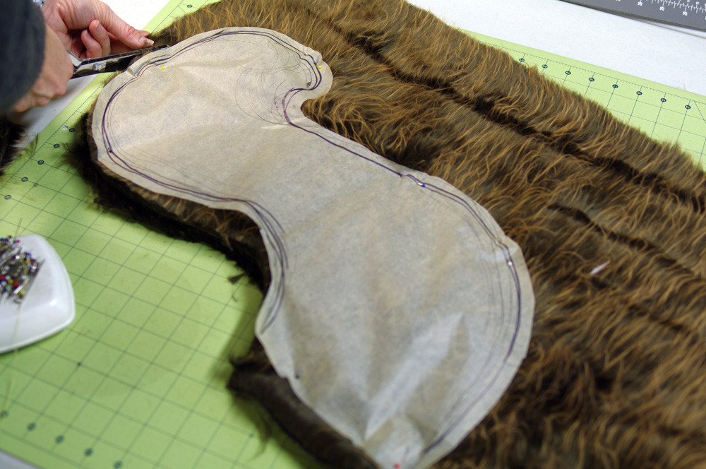 DIY Squirrel Costume
 threads and snippets how to make a squirrel costume