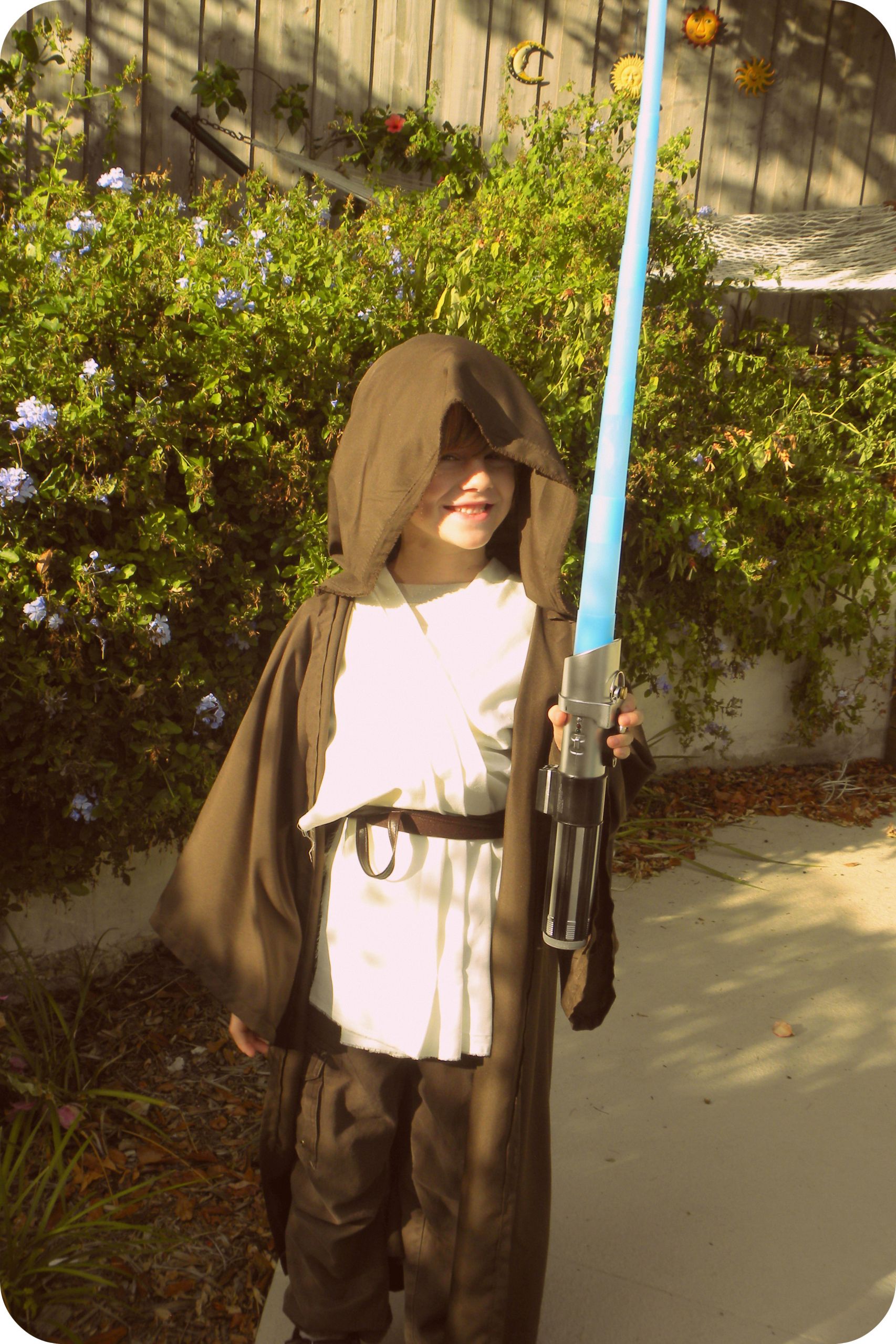 DIY Star Wars Costume
 DIY Star Wars Jedi Costume