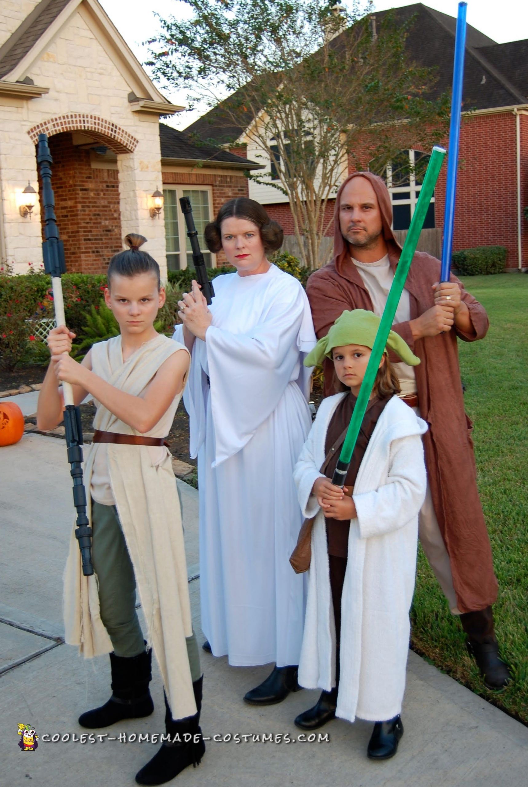 DIY Star Wars Costume
 Coolest DIY Family Star Wars Costumes for Halloween