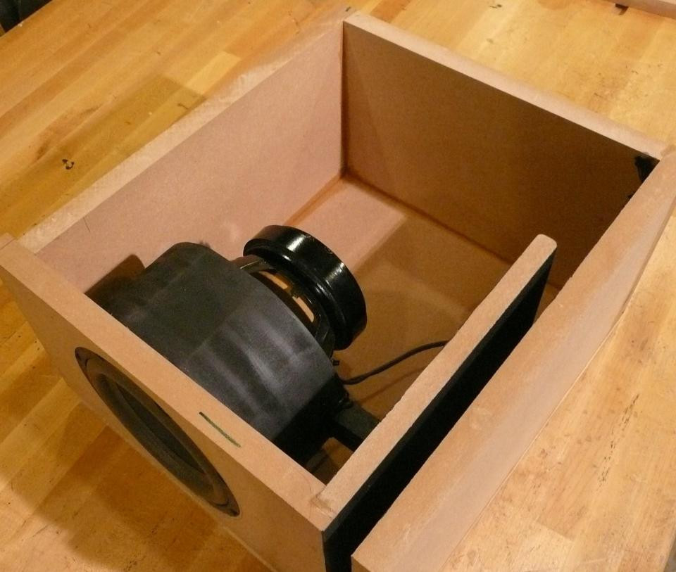 DIY Subwoofer Boxes
 Small multiple 8" subwoofer design Home Theater Forum