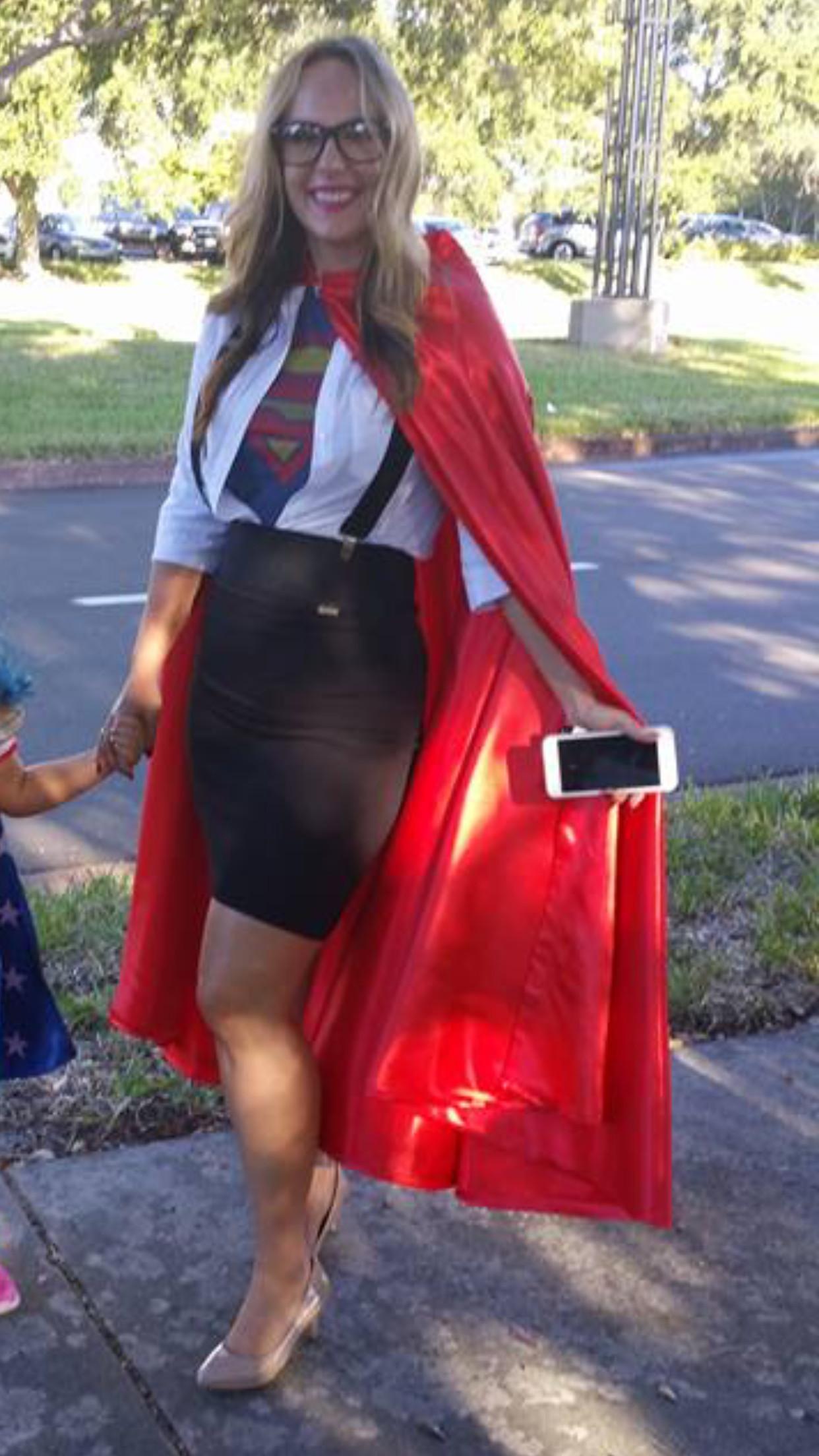 DIY Superhero Costume For Girls
 Superwoman diy superhero Halloween supergirl costume