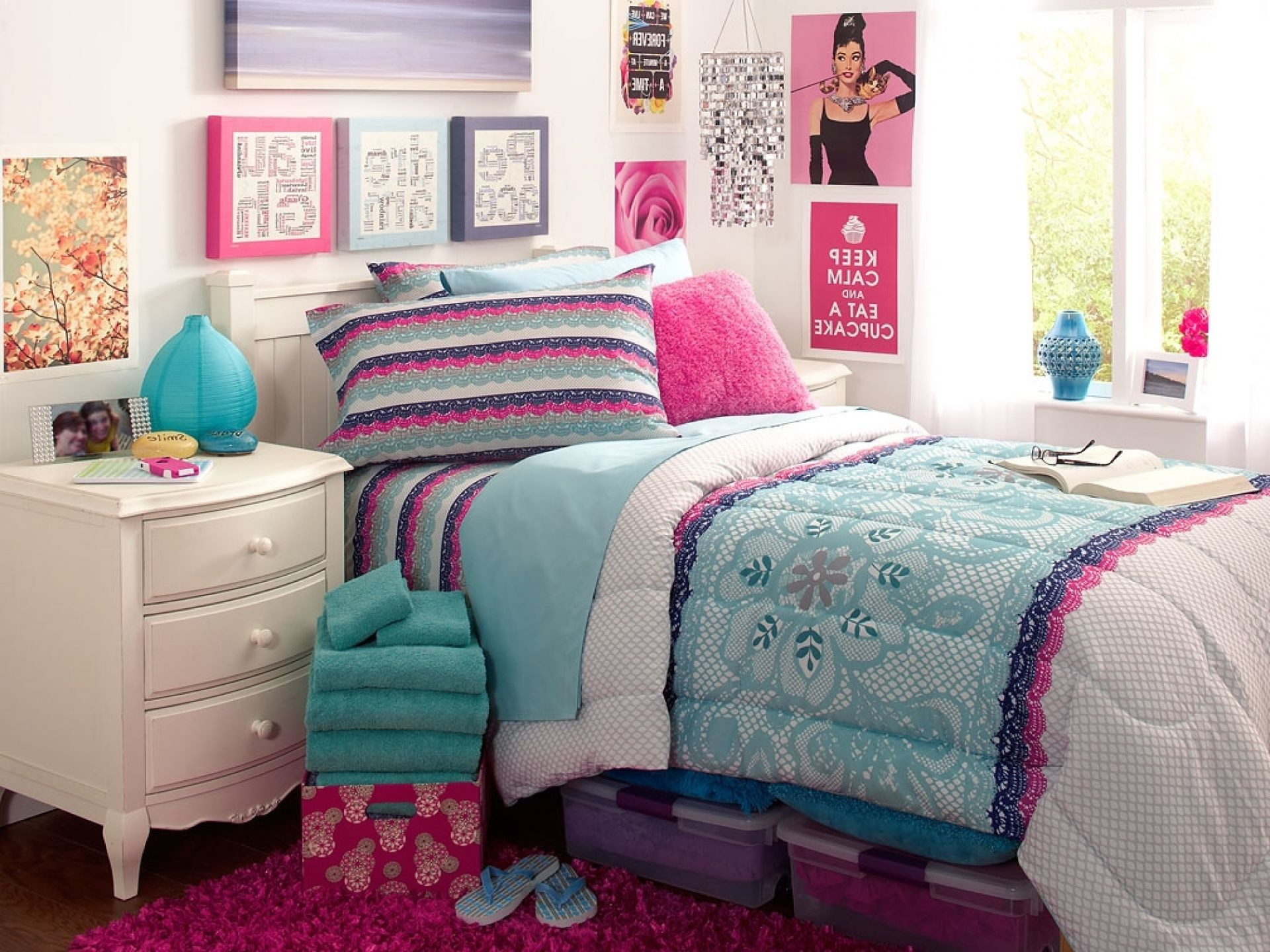 DIY Teenage Bedroom Decor
 Some Helpful Tips and Inspiring Ideas for the DIY Project