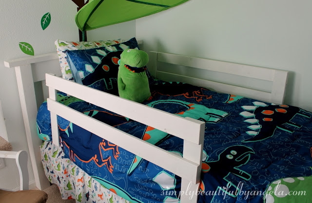 DIY Toddler Bed Rails
 DIY Toddler Bed Rails
