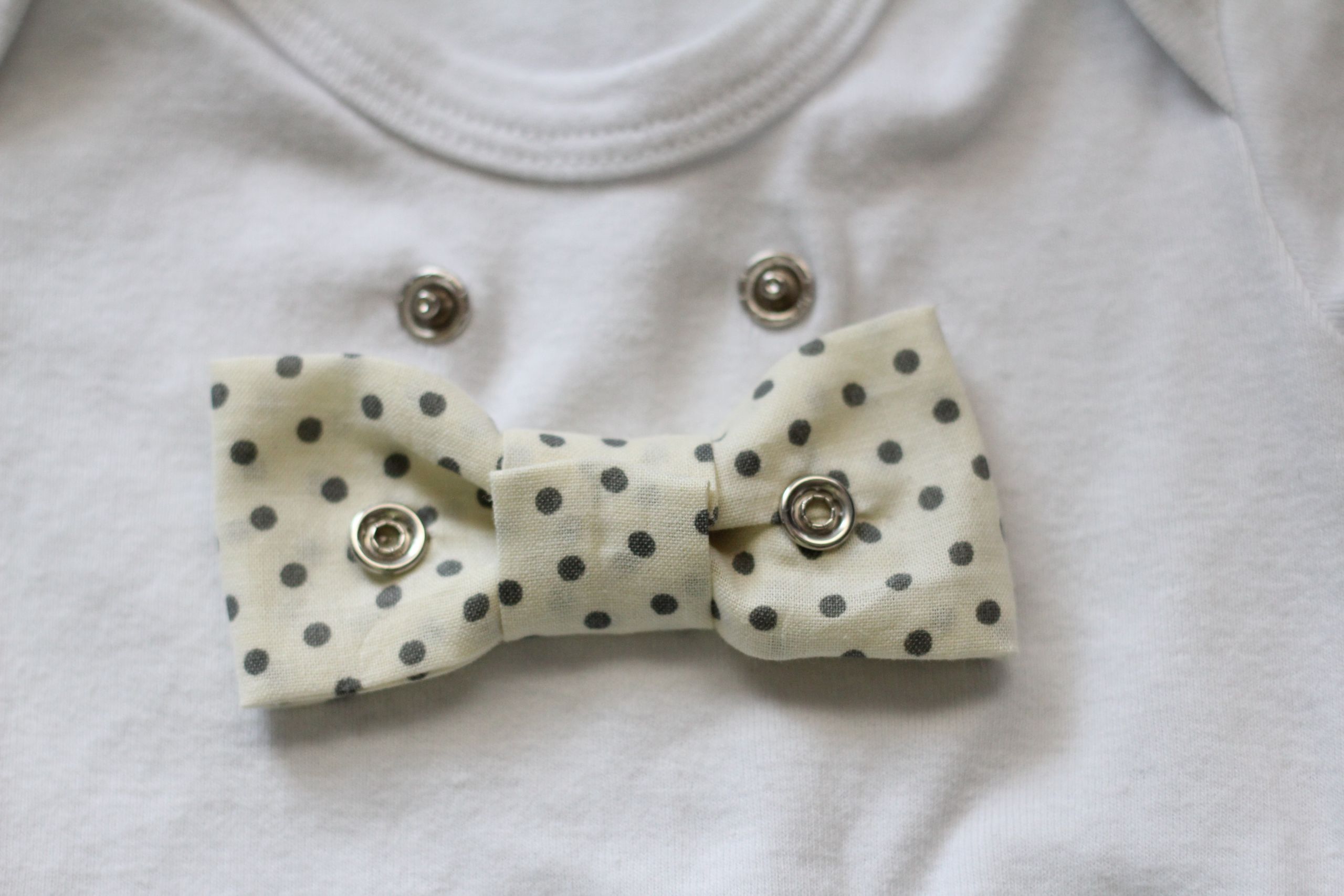 DIY Toddler Bow Tie
 Baby Bow Tie DIY