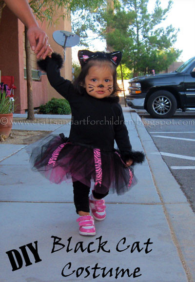 DIY Toddler Cat Costume
 Stacy Sews and Schools Holiday Sewing and Crafting Ideas
