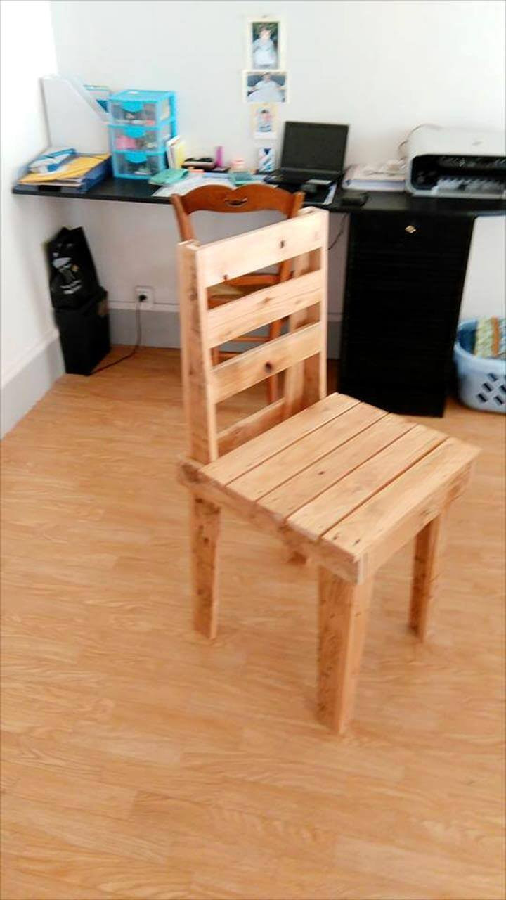 DIY Toddler Chair
 DIY Pallet Kids Chairs