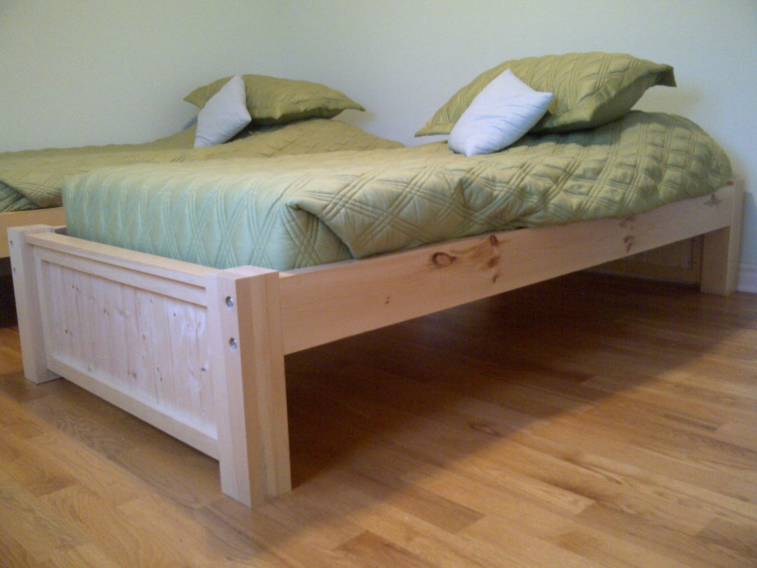 DIY Toddler Platform Bed
 Michael Collection Twin platform bed
