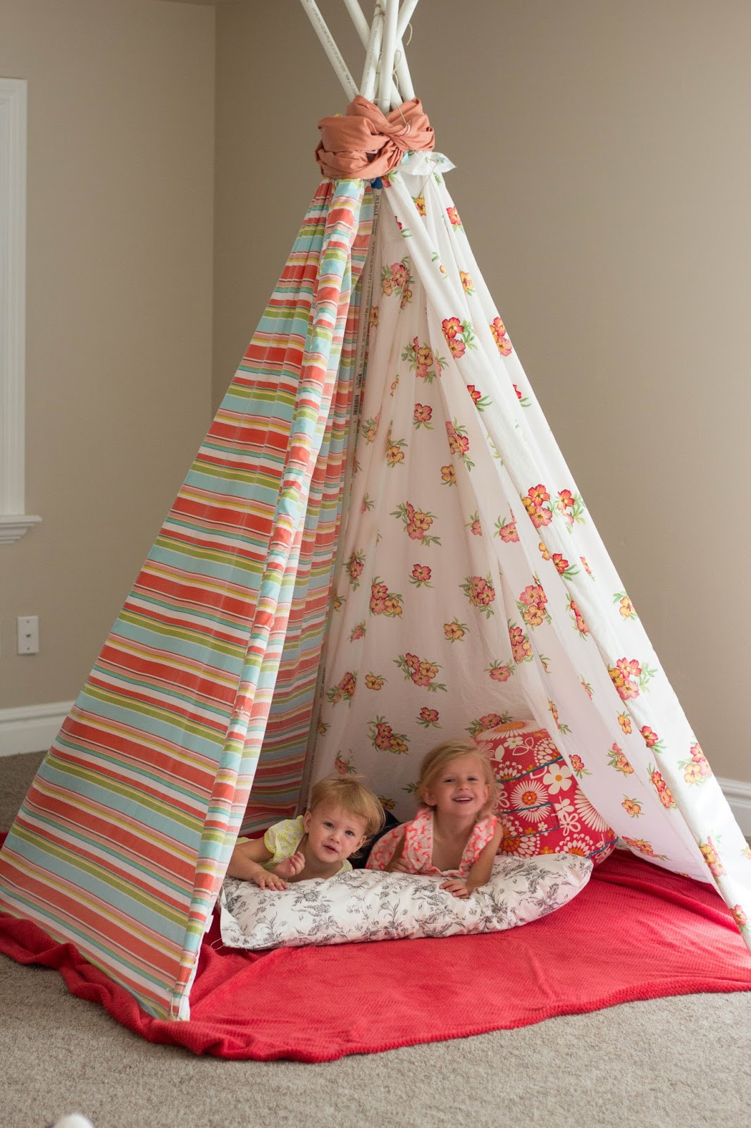 DIY Toddler Teepee
 do it yourself divas DIY Teepee