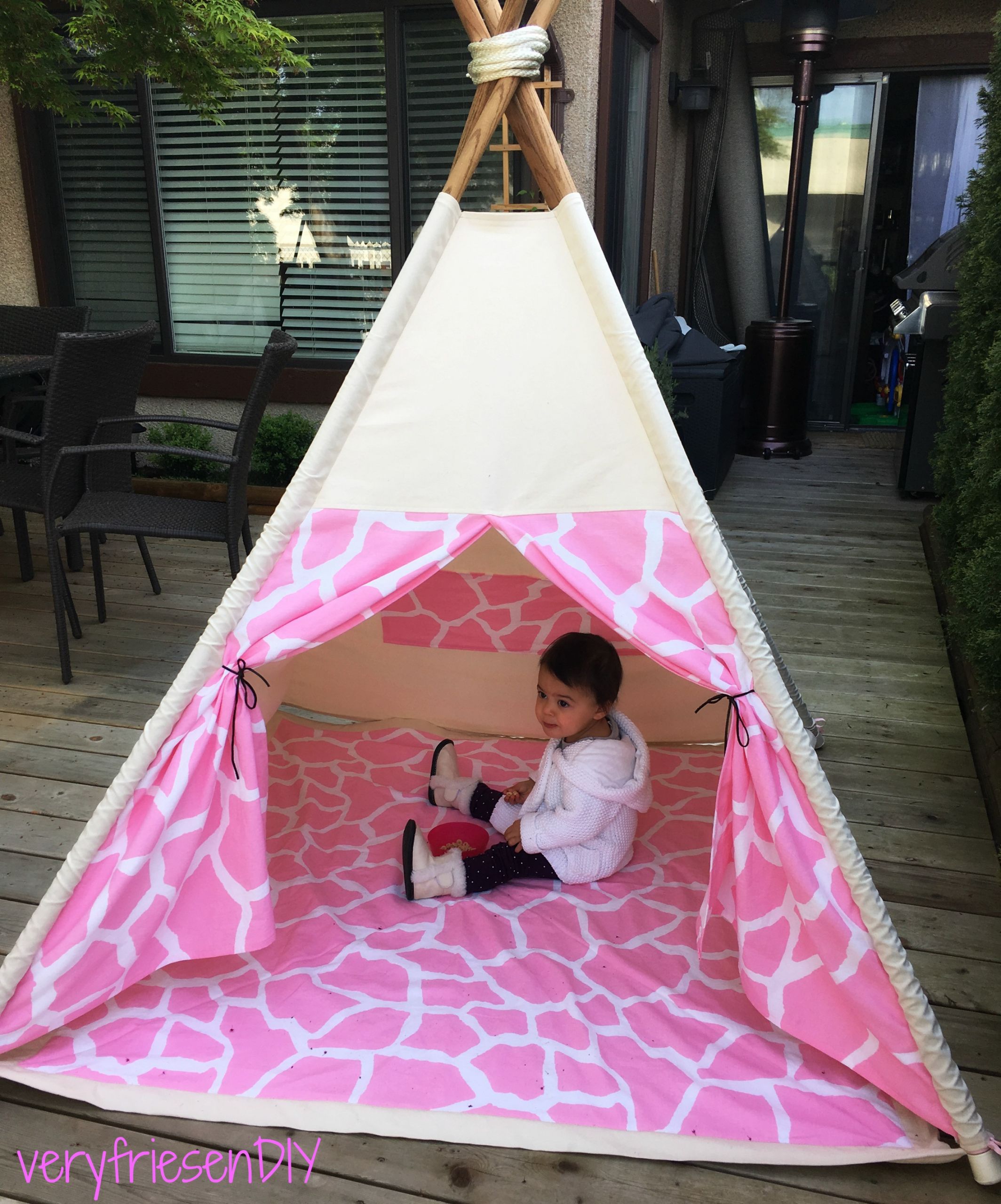 DIY Toddler Teepee
 Teepee for Kiki DIY Copycat – veryfriesenDIY