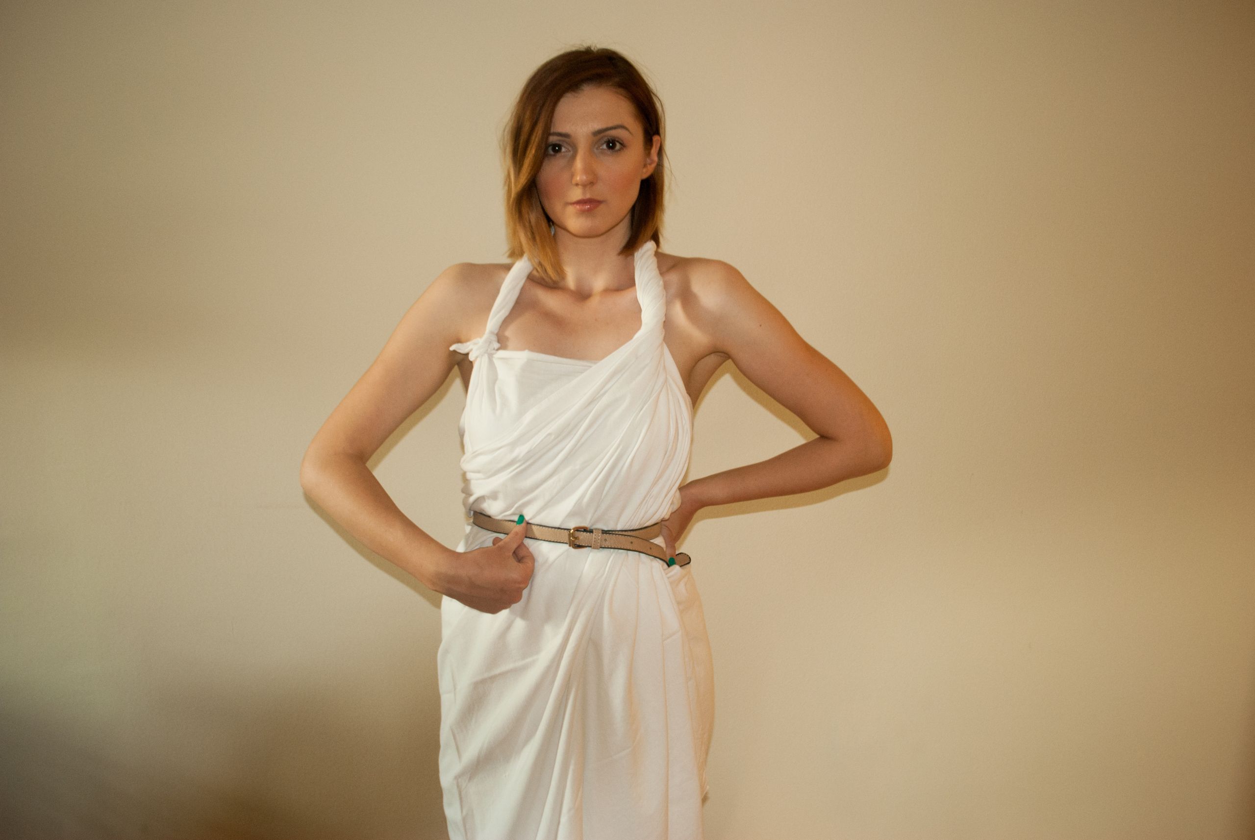 DIY Toga Costume
 2 Easy Ways to Make a Female Toga with wikiHow