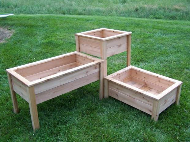 DIY Tomato Planter Box
 PDF Building a tomato planter box DIY Free Plans Download
