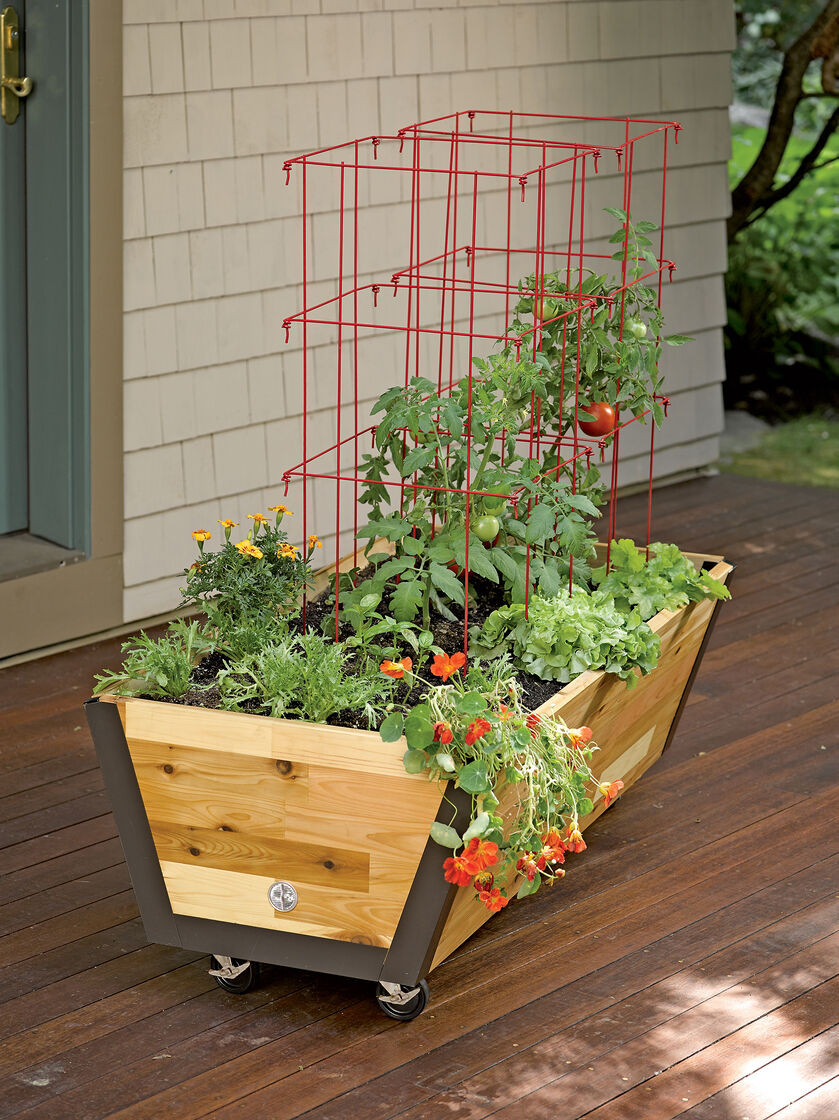 DIY Tomato Planter Box
 Rolling U Garden Planter with Watering System
