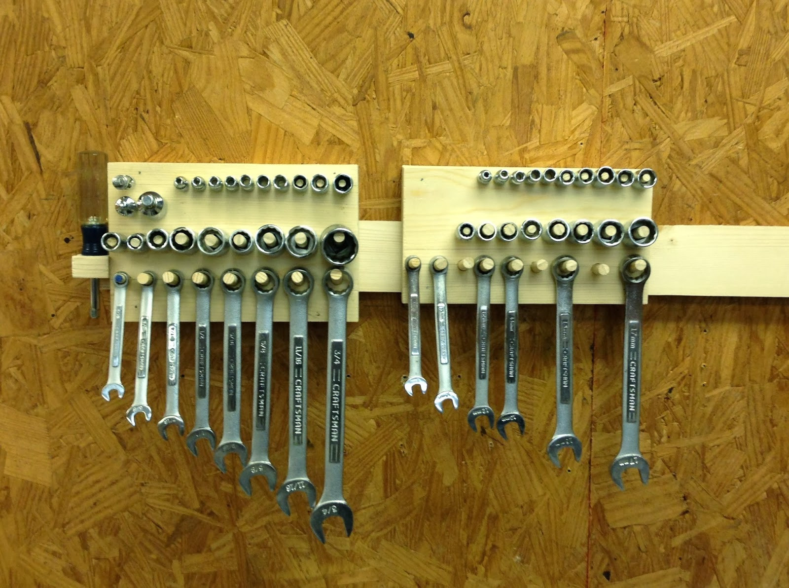 DIY Tool Organizer
 Wilker Do s DIY Storage for Hand Tools