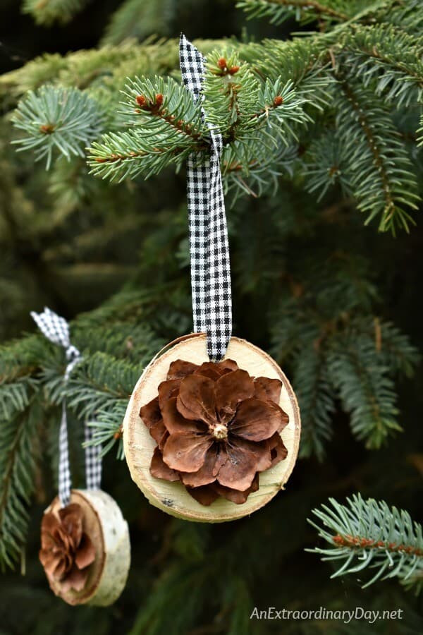 DIY Tree Decorations
 15 DIY Rustic Christmas Ornaments That Are Right Trend