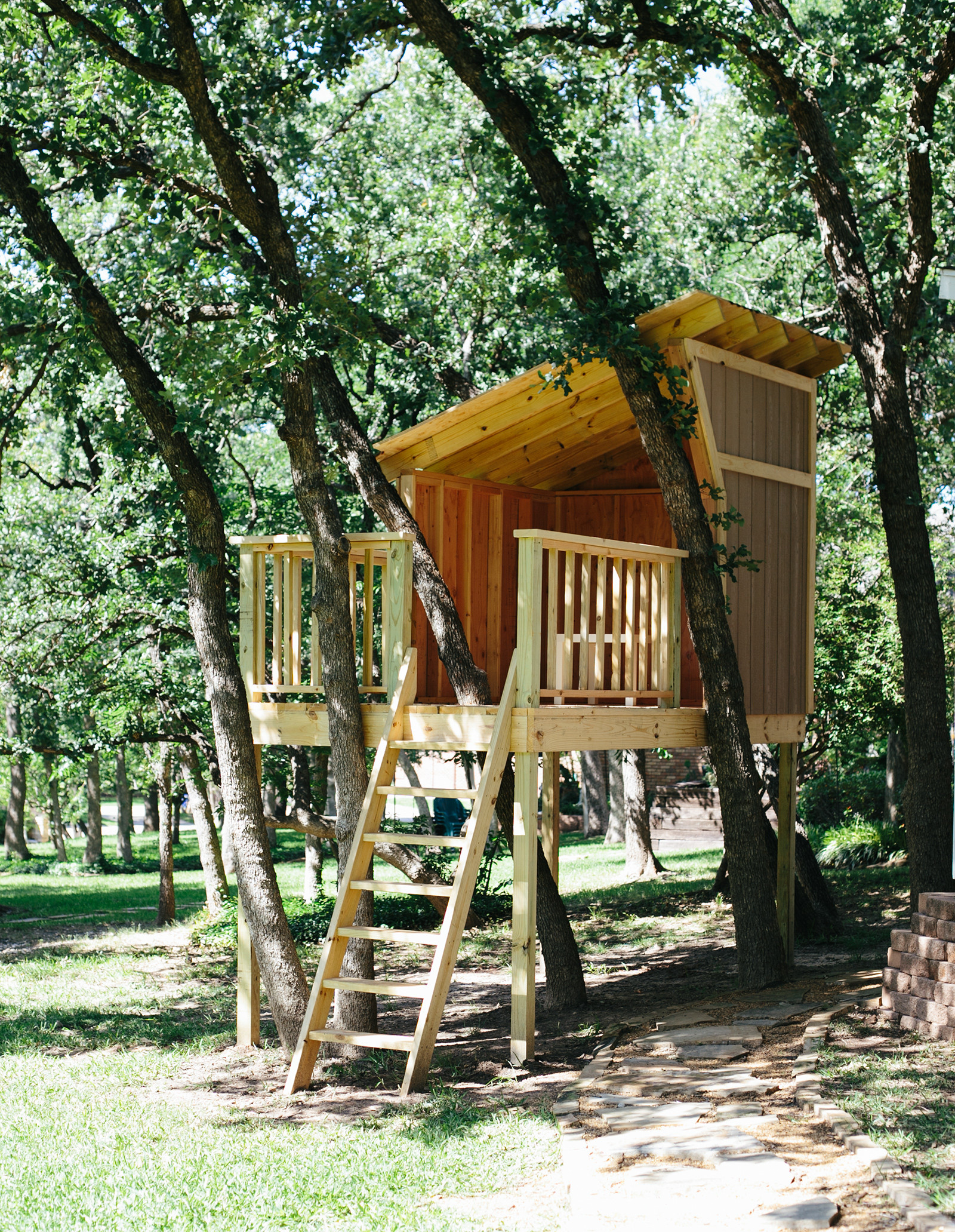 DIY Treehouse For Kids
 Building A Treehouse