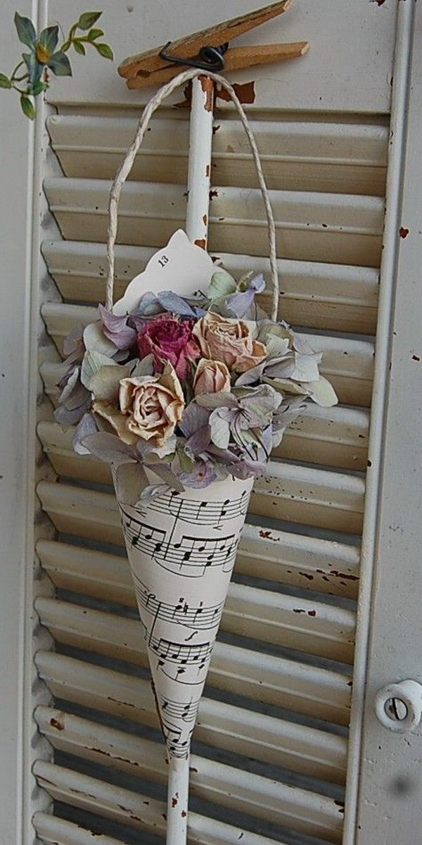 DIY Vintage Decorating Ideas
 Easy to Make Romantic Sheet Music Decorating Projects DIY