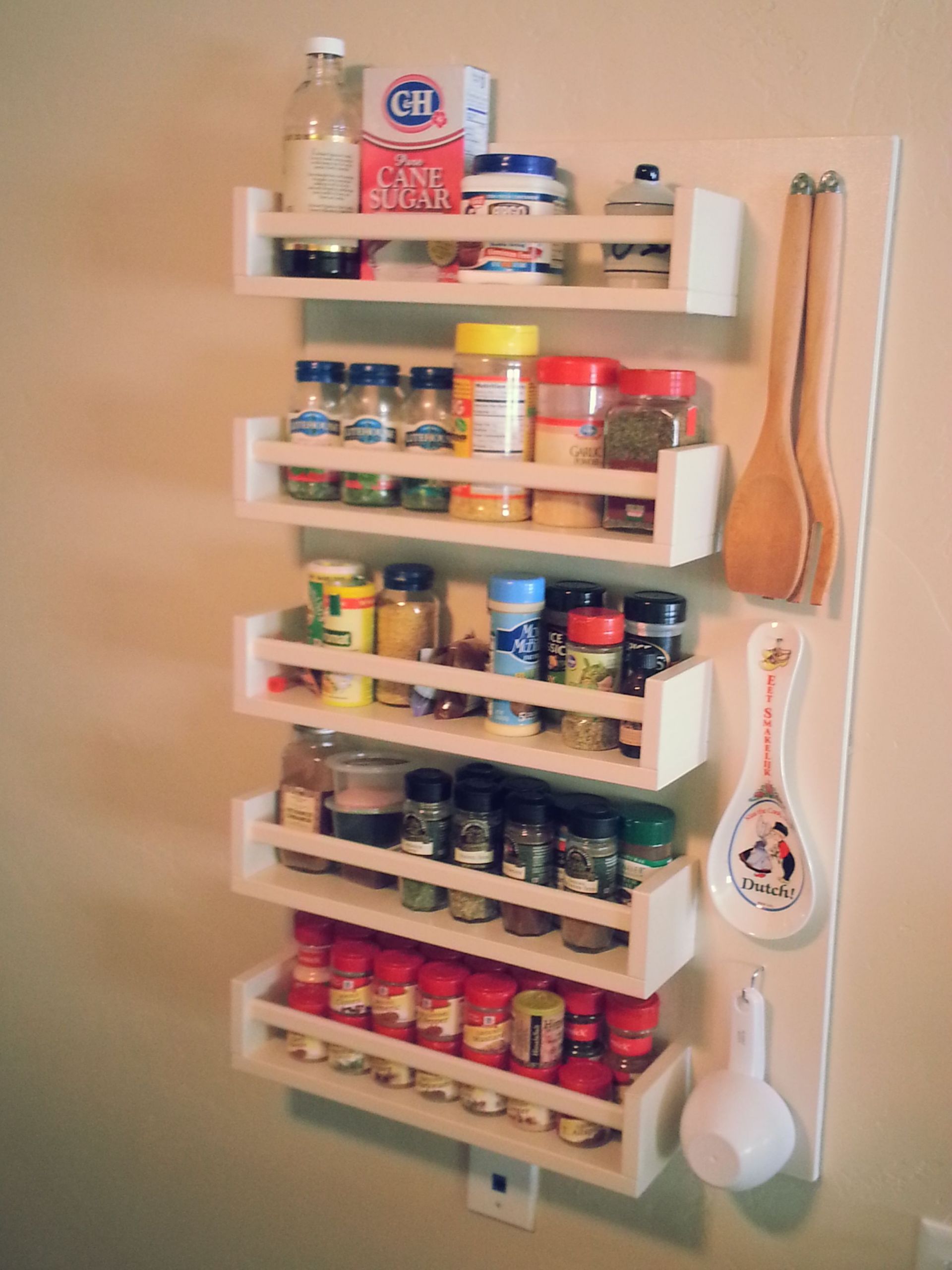 DIY Wall Mount Spice Rack
 DIY spice rack For tiny kitchens without storage space