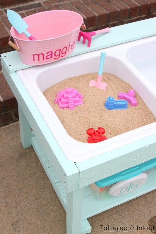 DIY Water Table For Toddlers
 Remodelaholic