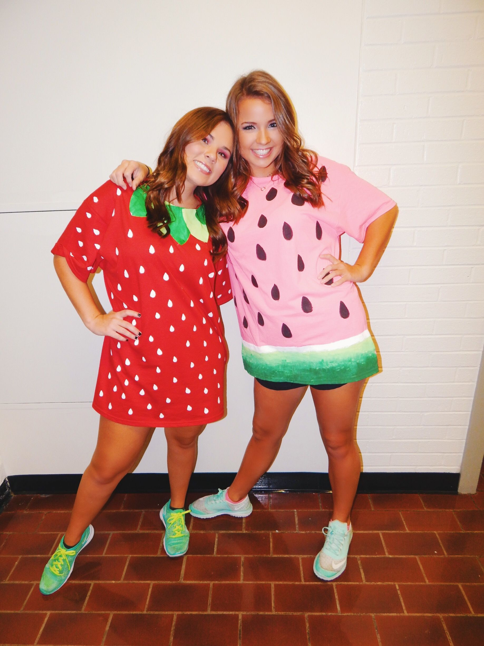DIY Watermelon Costume
 DIY strawberry and watermelon halloween costumes in 2019