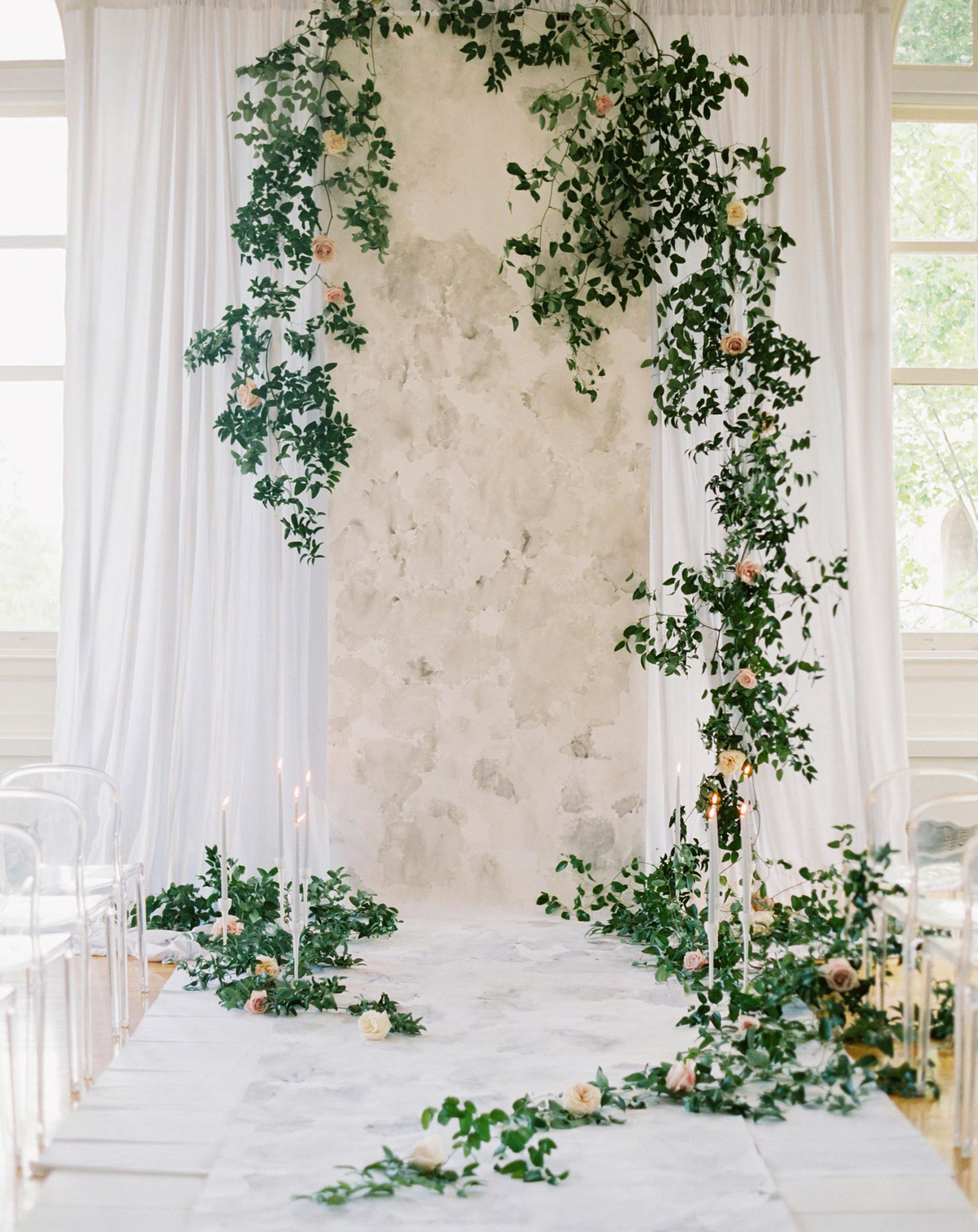 DIY Wedding Backdrop Fabric
 Wedding Backdrop Ideas We Love