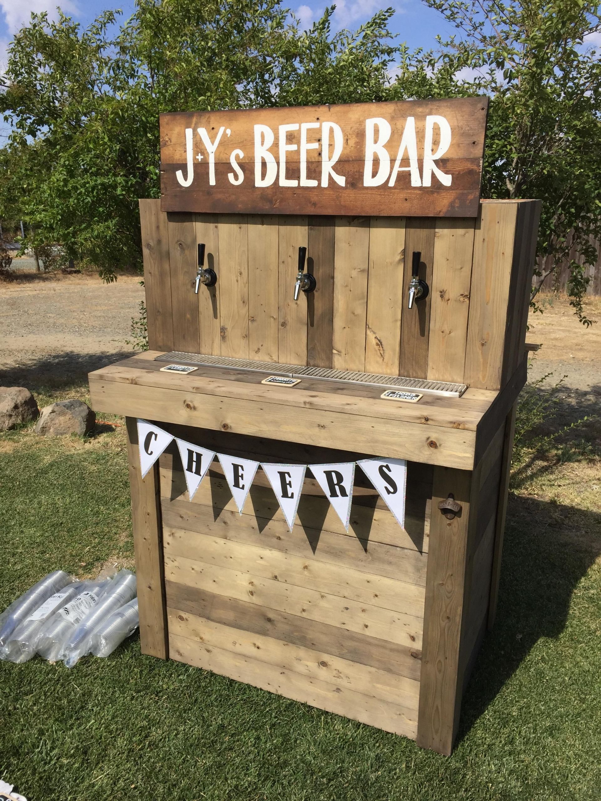 DIY Wedding Bar
 DIY Beer Bar