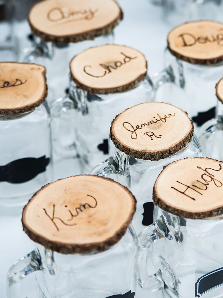 DIY Wedding Party Favors
 25 DIY Wedding Favors for Any Bud