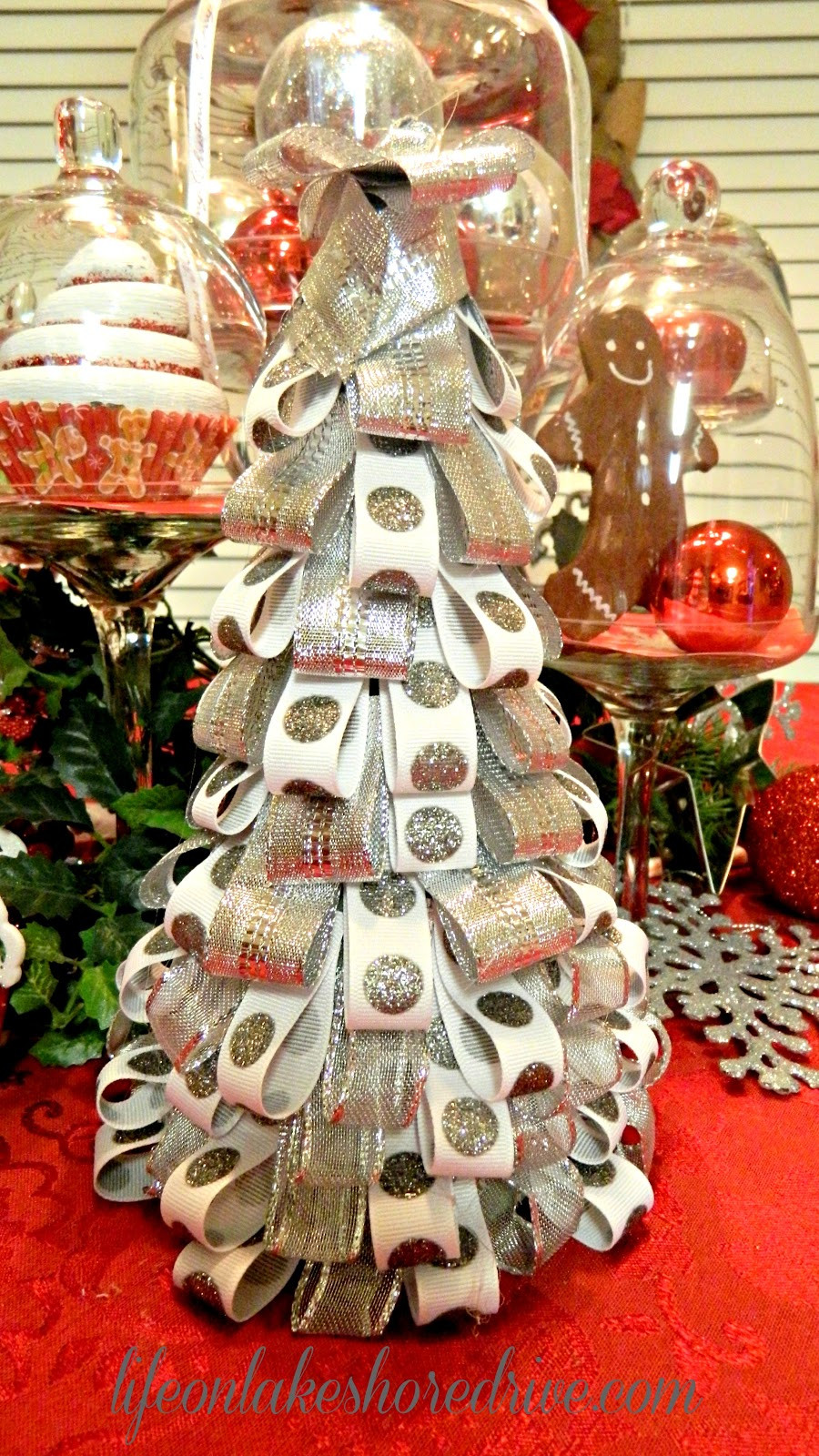 DIY White Christmas Decorations
 A New Web Address and the Last Christmas s of the