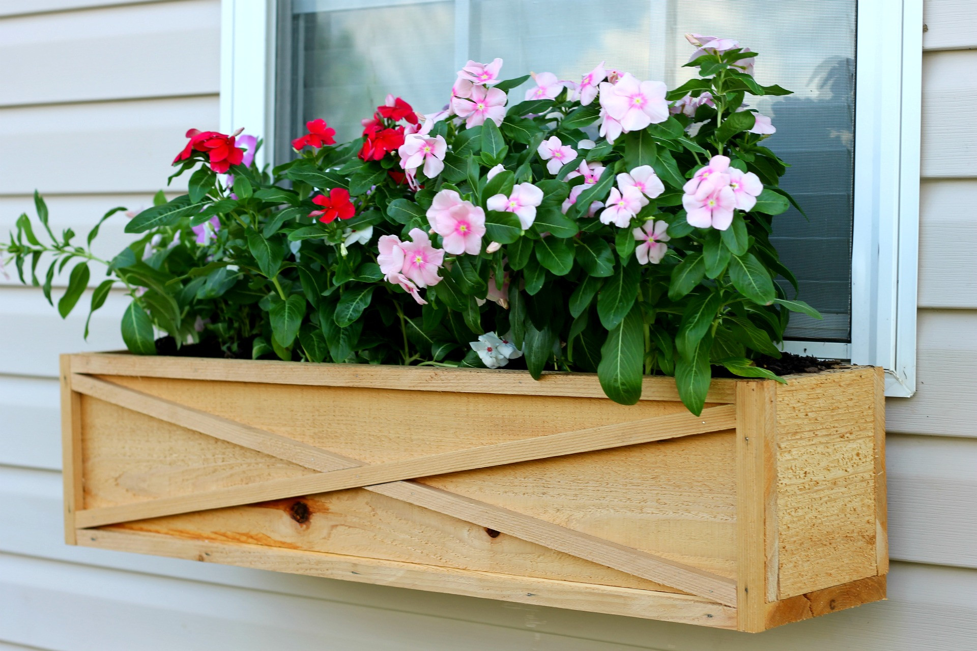 DIY Window Box
 23 DIY Window Box Ideas Build And Fill Them With Colorful