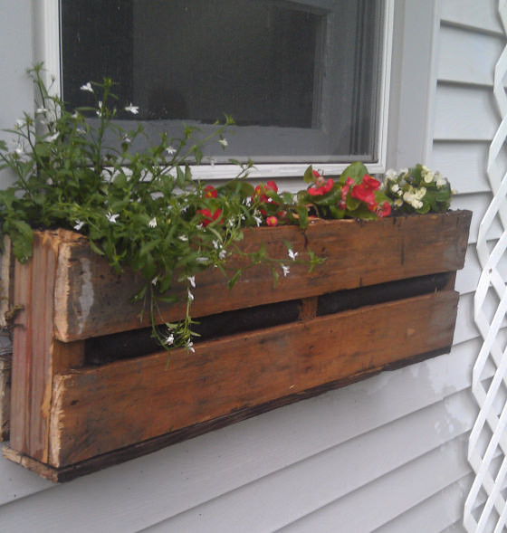 DIY Window Planter Boxes
 DIY Window Box Projects • The Bud Decorator