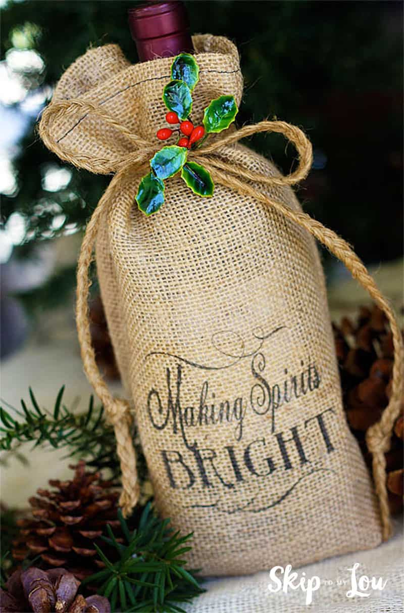 DIY Wine Gift Bags
 DIY Printed Burlap Bottle Bag