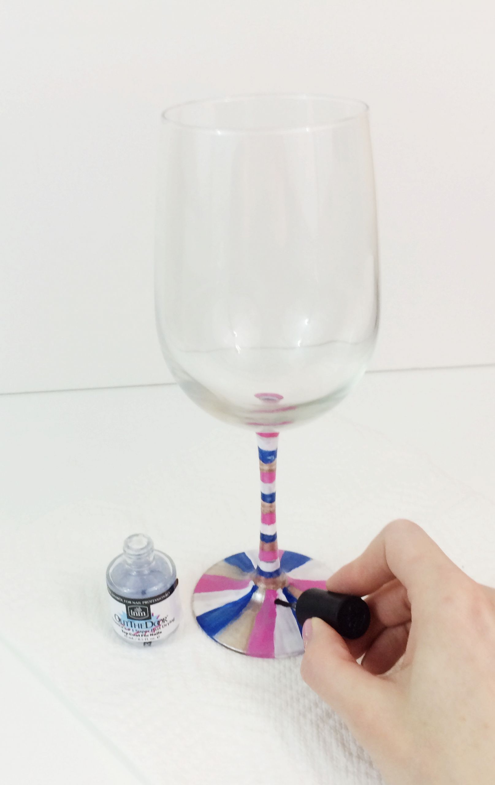 DIY Wine Glass Decorations
 EASY WINE GLASS DECORATING DIY