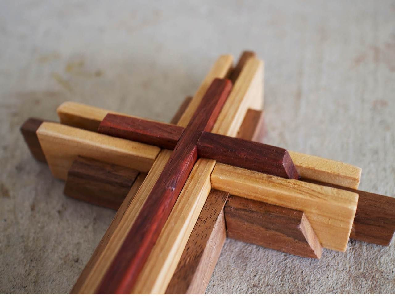 DIY Wood Crosses
 DIY 9 inch Wood Cross Plans