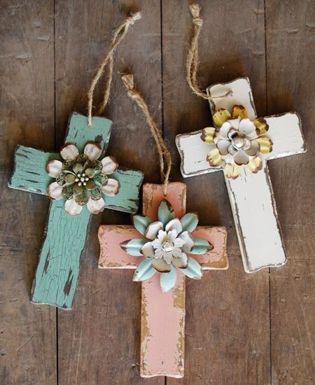 DIY Wood Crosses
 diy cute wooden crosses t with handmade flowers