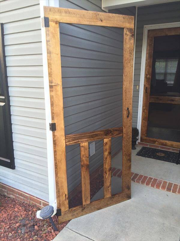 DIY Wood Door
 DIY Pallet Screen Door