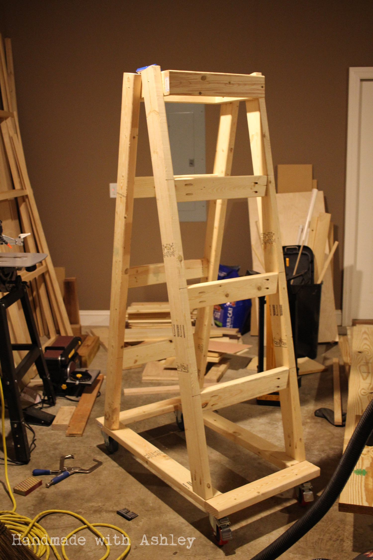 DIY Wood Rack
 DIY Mobile Lumber Rack Plans by Rogue Engineer