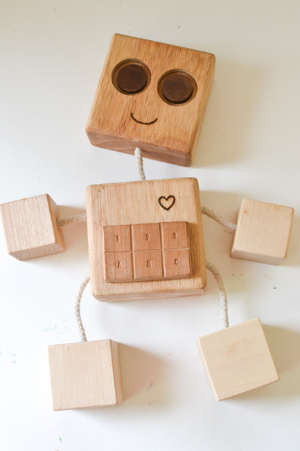 DIY Wood Toy
 DIY Wooden Robot Buddy Easy Project for Kids