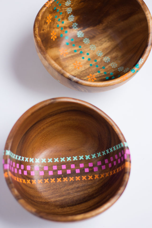 DIY Wooden Bowl
 DIY Painted Wood Bowls Sarah Hearts